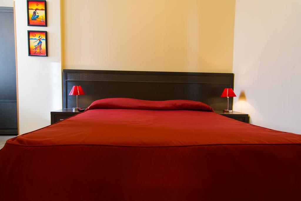 Bed and Breakfast La Terrazza à Aci Castello Chambre photo